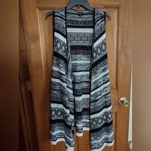 Long sleeveless sweater cardigan size large